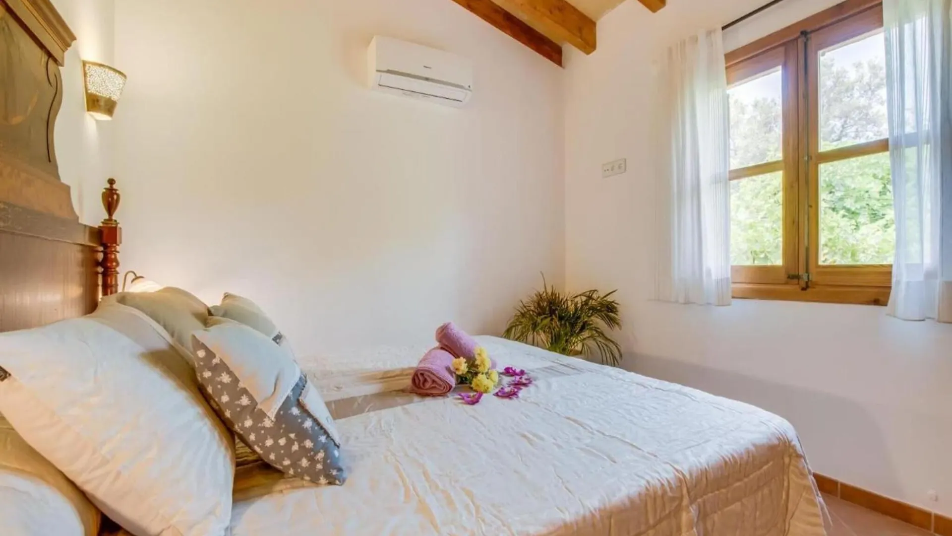 Rural Villa In Mallorca Ses Comes With Pool Сельва Испания
